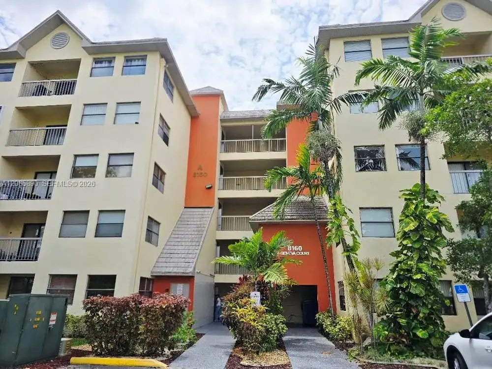 8160 Geneva Ct # 112, Doral FL 33166