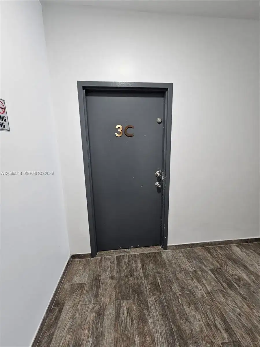 1345 Pennsylvania Ave # 3C, Miami Beach FL 33139