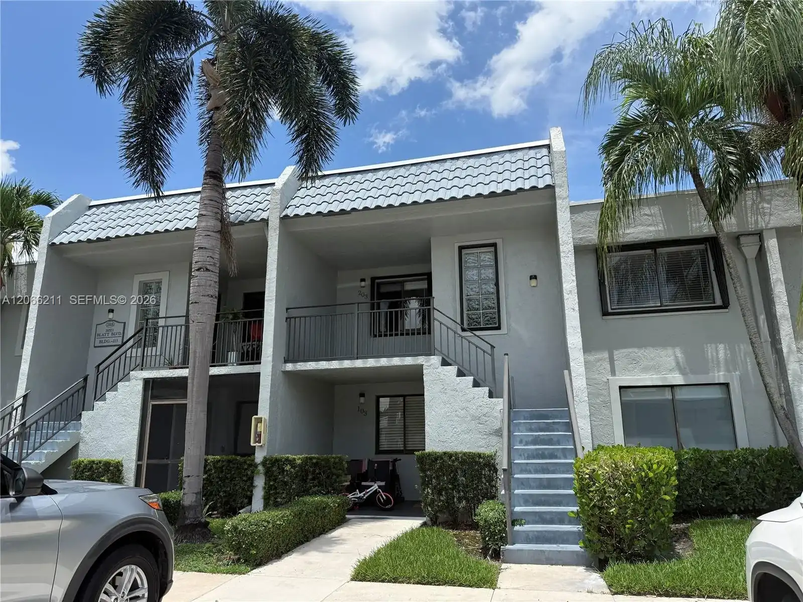16511 Blatt Blvd # 203, Weston FL 33326