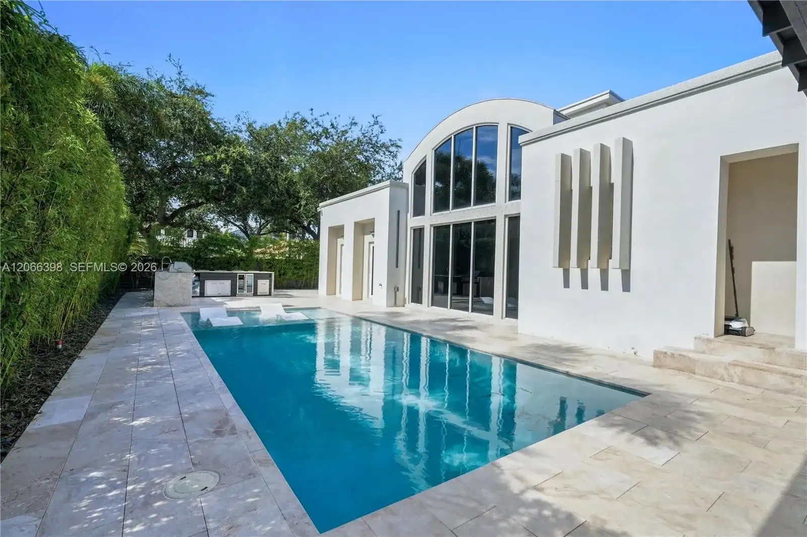 16203 NW 82nd Pl, Miami Lakes FL 33016