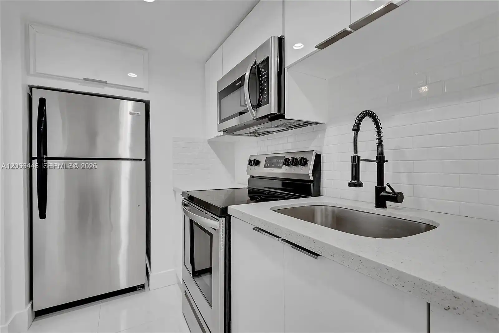 1114 S Douglas Rd # 4, Coral Gables FL 33134