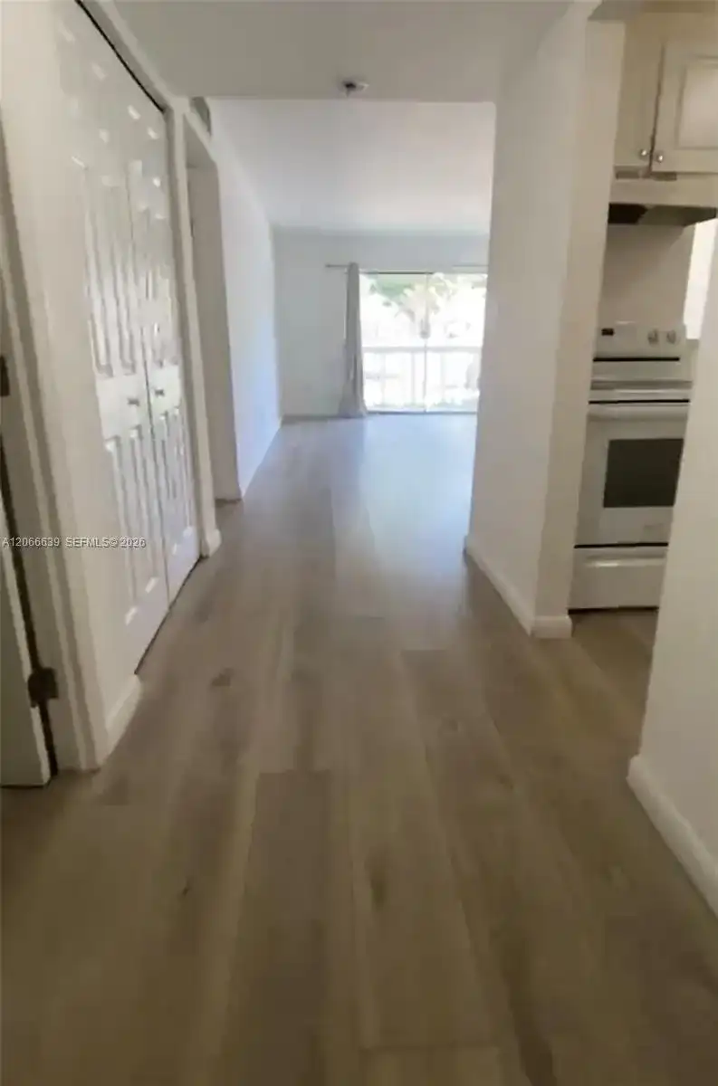 15205 NE 6th Ave # D104, Miami FL 33162