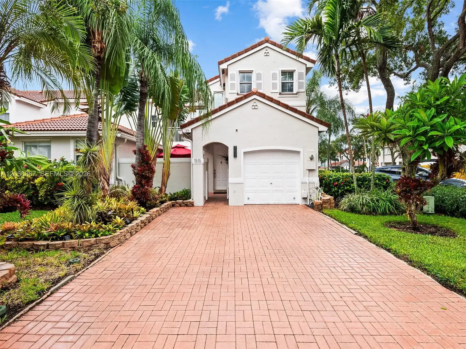 1515 Seagrape Way, Hollywood FL 33019