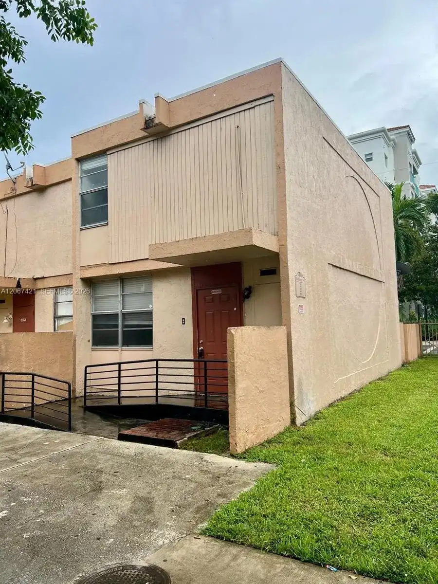 6023 SW 69th St # 78, South Miami FL 33143