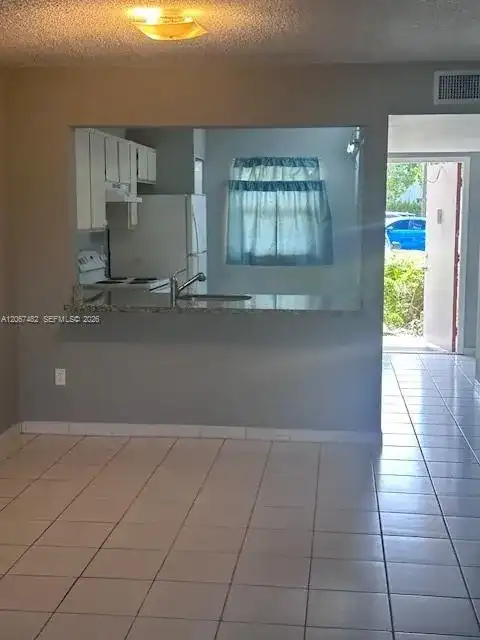 20735 NE 8th Ct # 12, Miami FL 33179