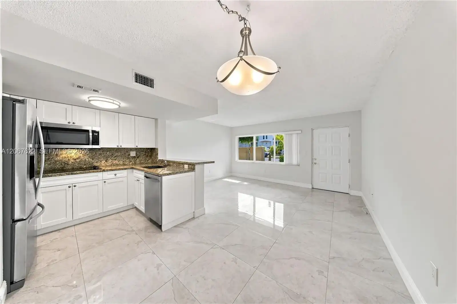 670 NW 85th Pl # 104, Miami FL 33126