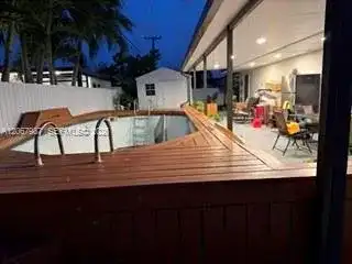 20121 SW 117th Ave, Miami FL 33177