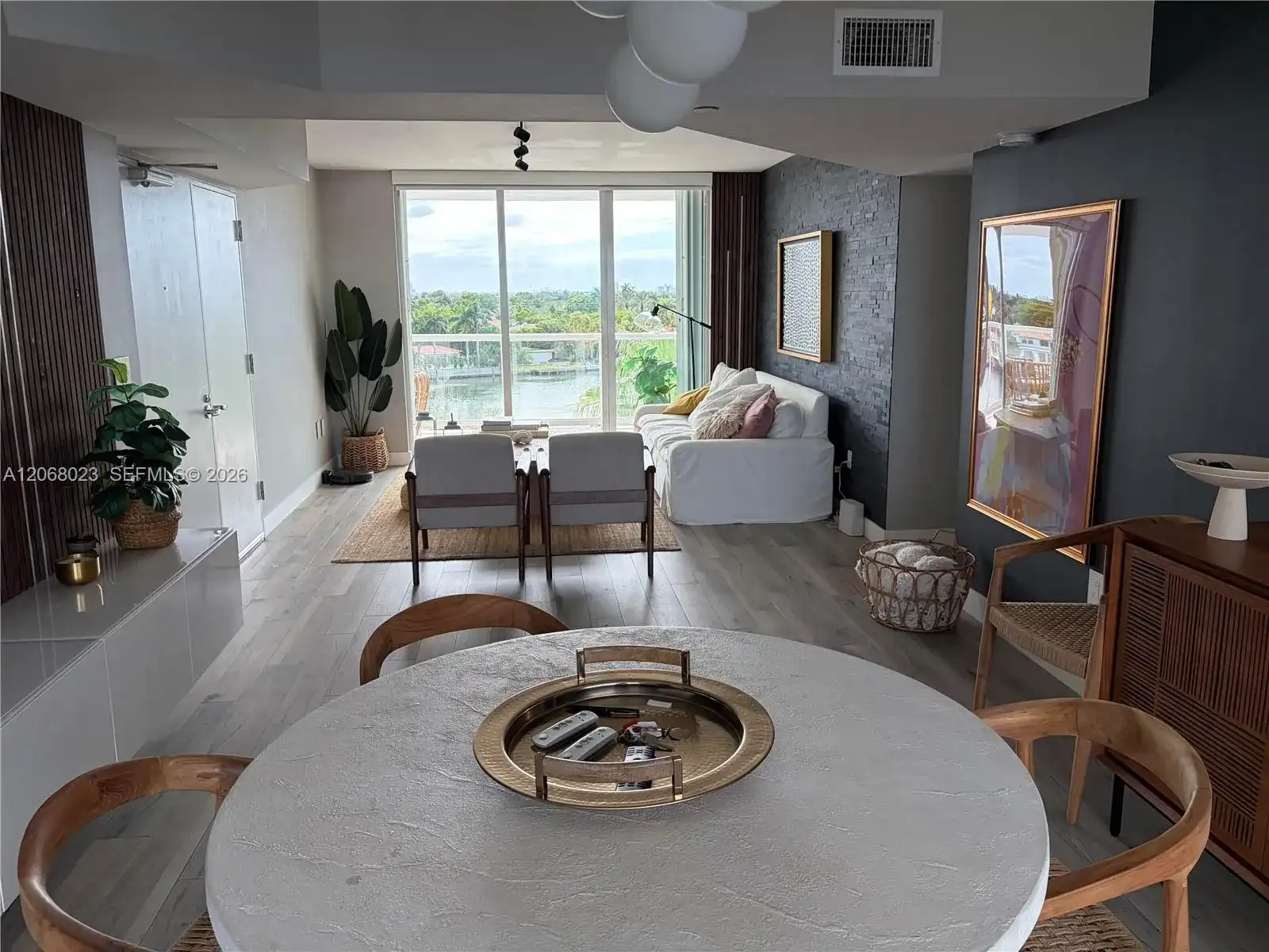 5900 Collins Ave # 702, Miami Beach FL 33140