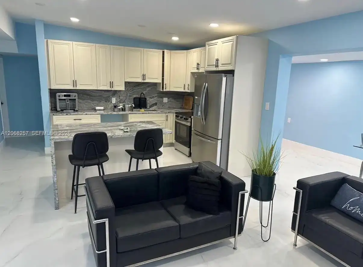 530 NW 116th Ter, Miami FL 33168