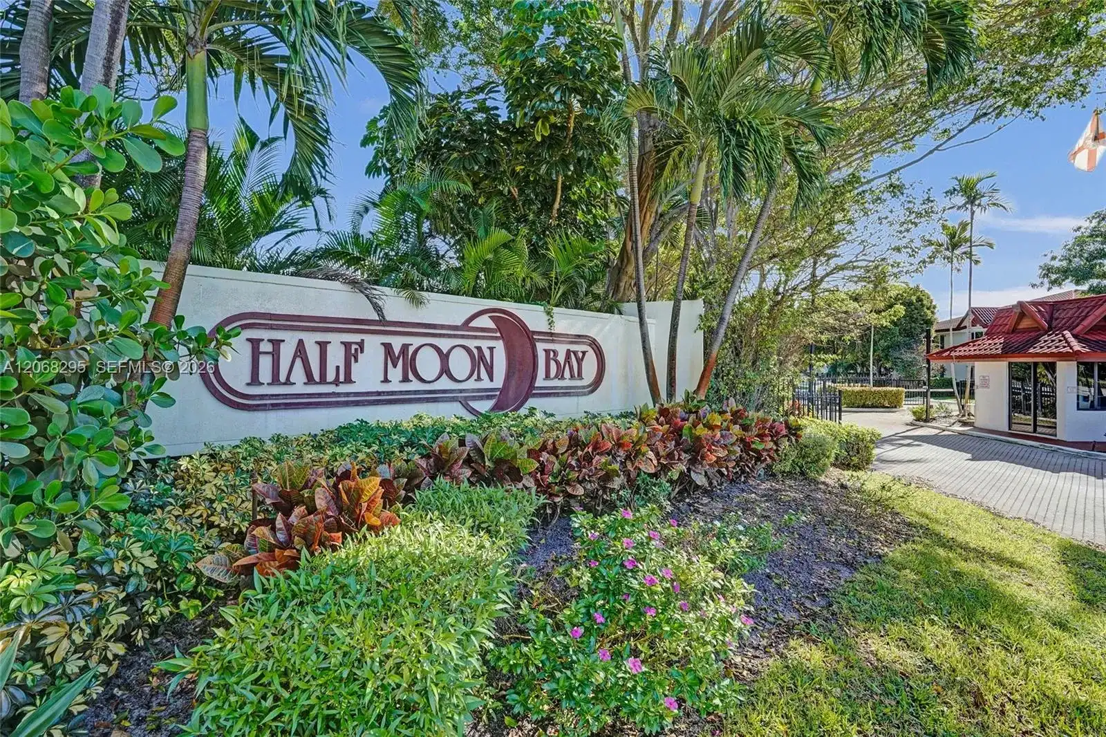 102 Half Moon Cir # C3, Hypoluxo FL 33462