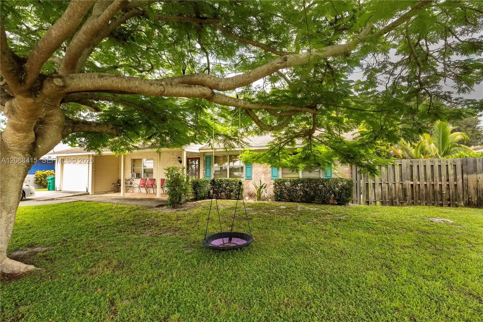 566 N Dover Rd, Tequesta FL 33469
