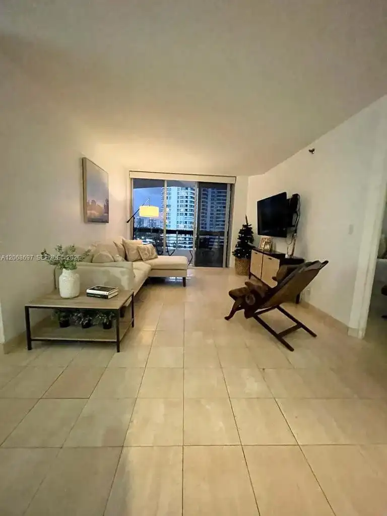 3600 Mystic Pointe dr # 1010, Aventura FL 33180