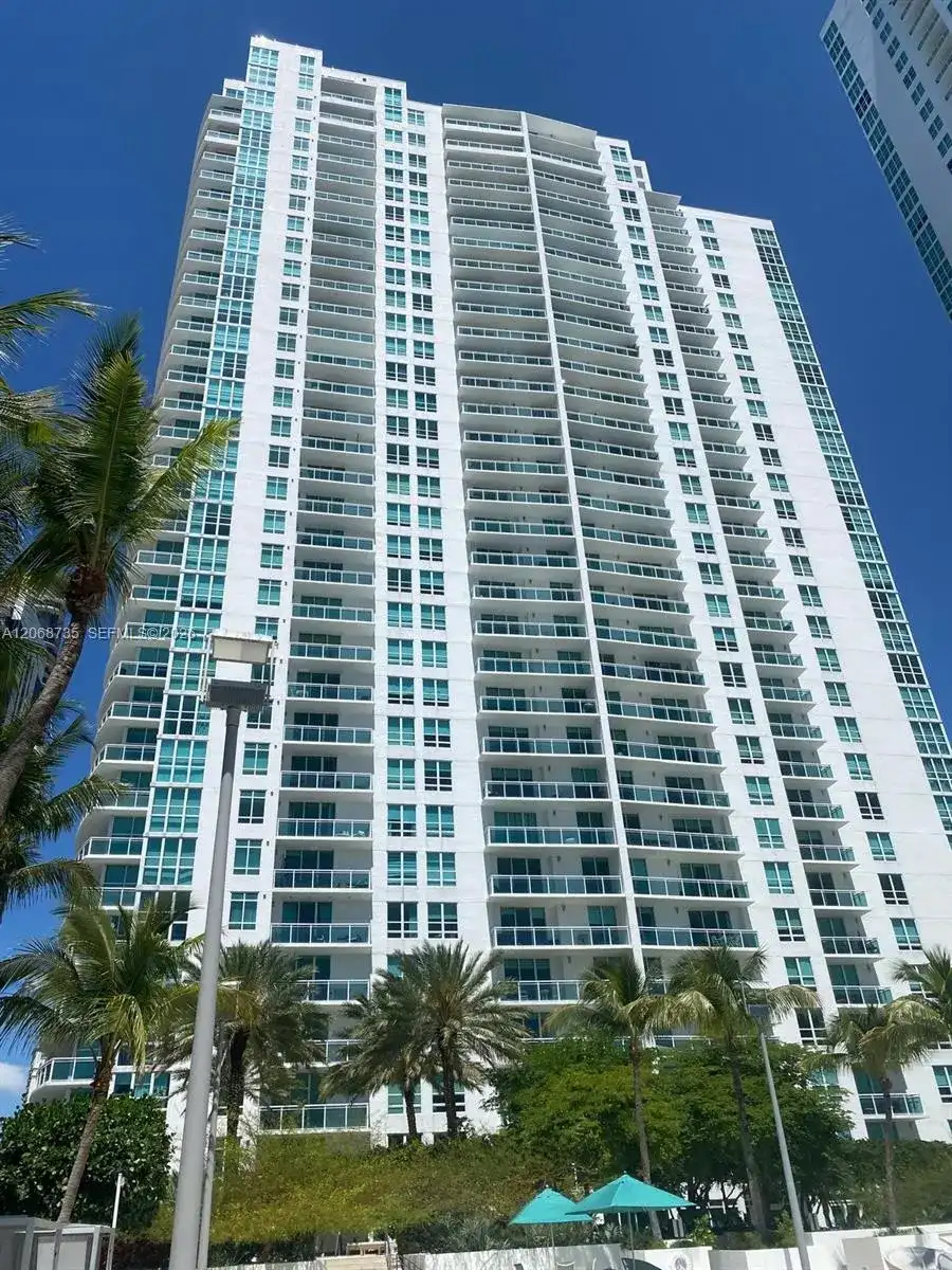 951 Brickell Ave # 1210, Miami FL 33131