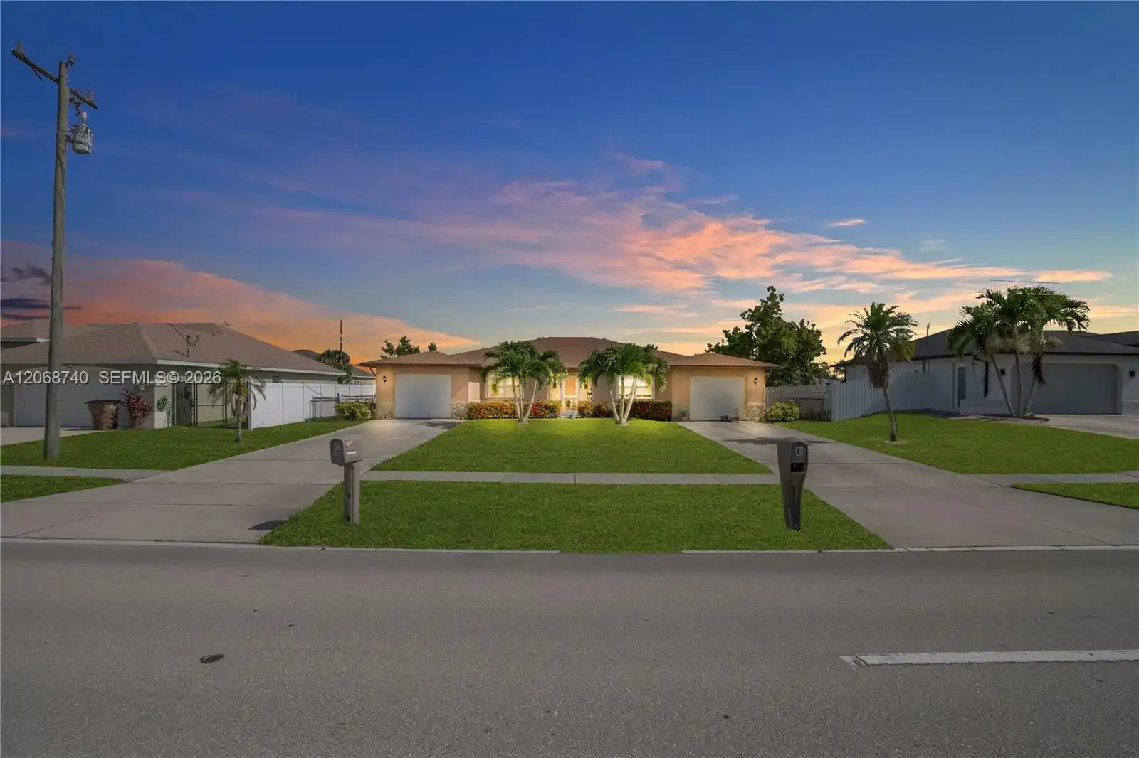 836 Trafalgar PKWY, Cape Coral FL 33991