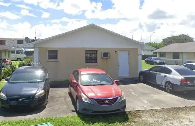 2416 NW 79th Ter # 2418, Miami FL 33147