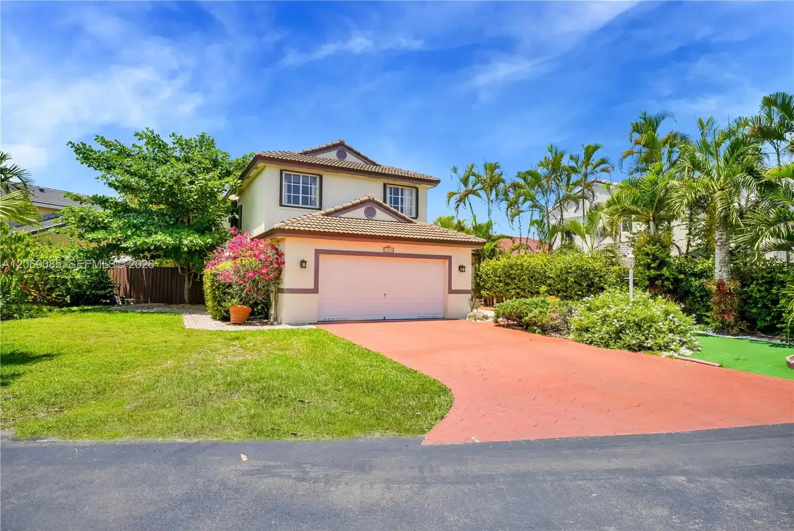 15905 SW 83rd Ter, Miami FL 33193