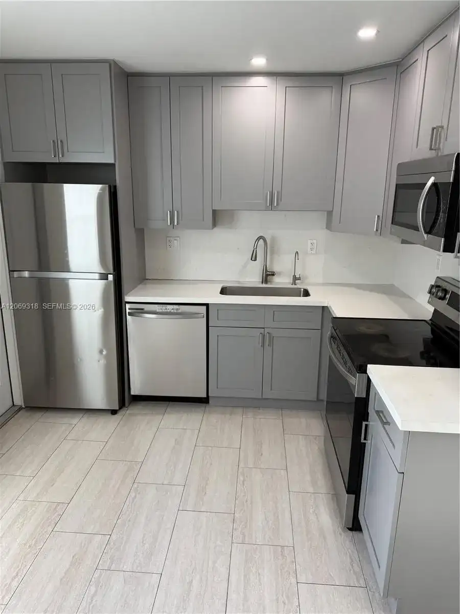 1844 Adams St, Hollywood FL 33020