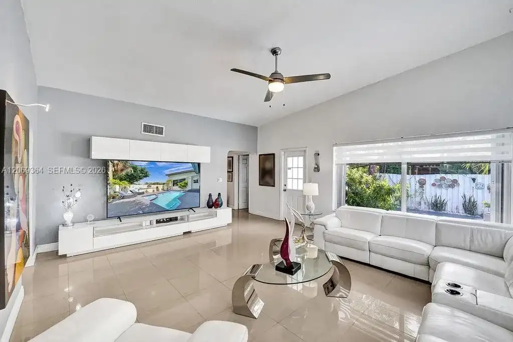 1750 71st St, Miami Beach FL 33141