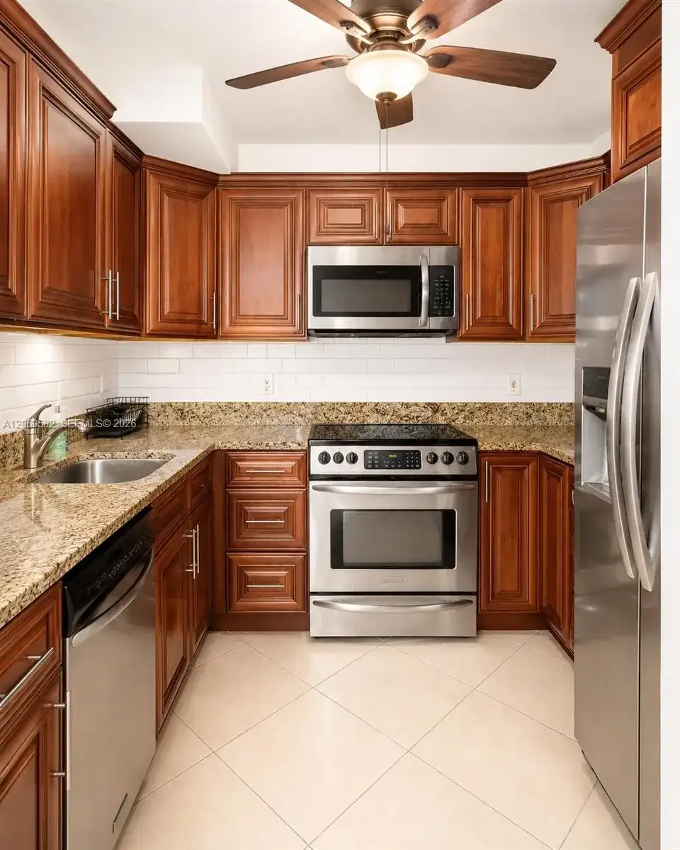 6700 Cypress Rd # 507, Plantation FL 33317