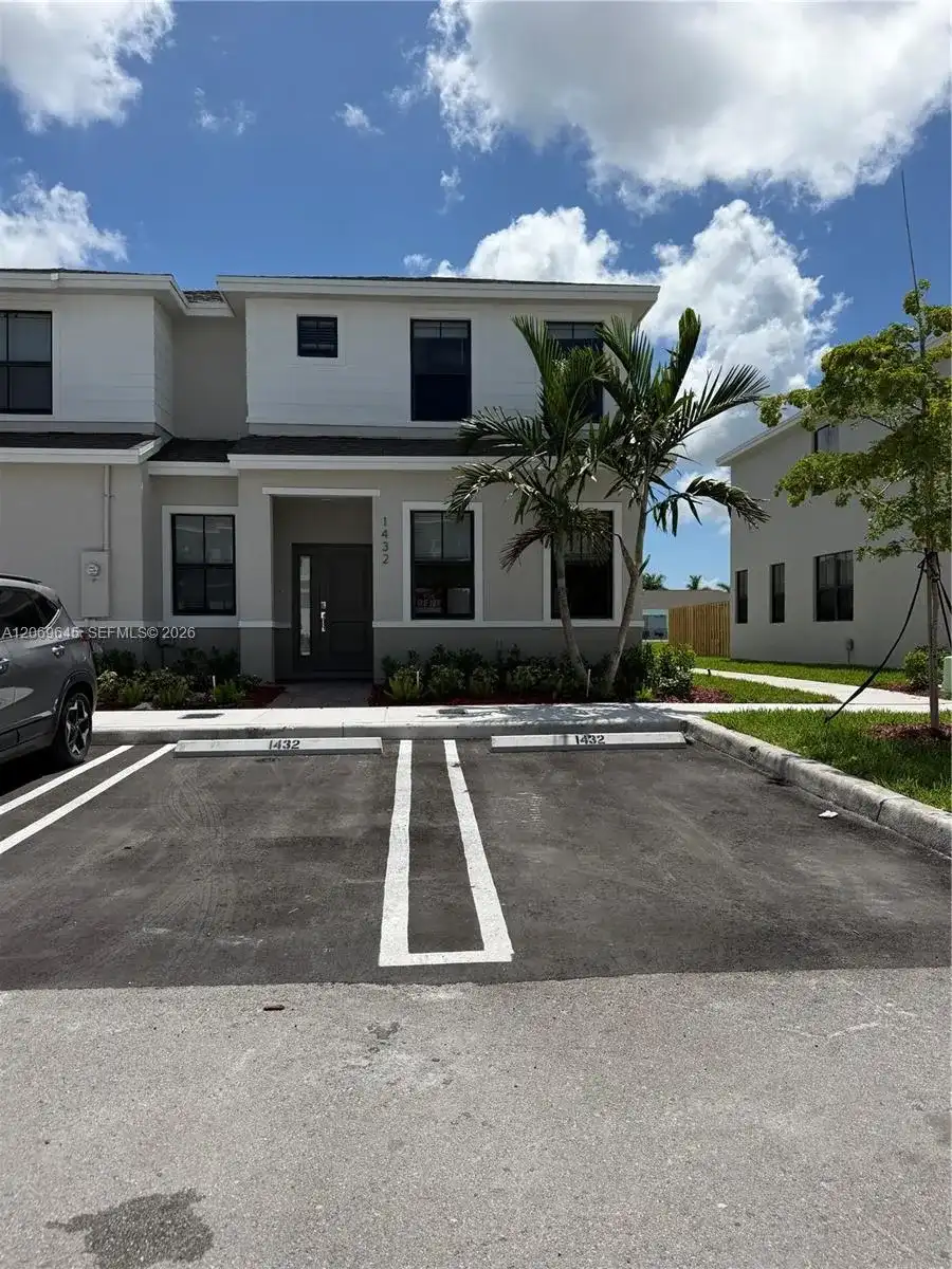 1432 NE 4th Ave # 0, Florida City FL 33034