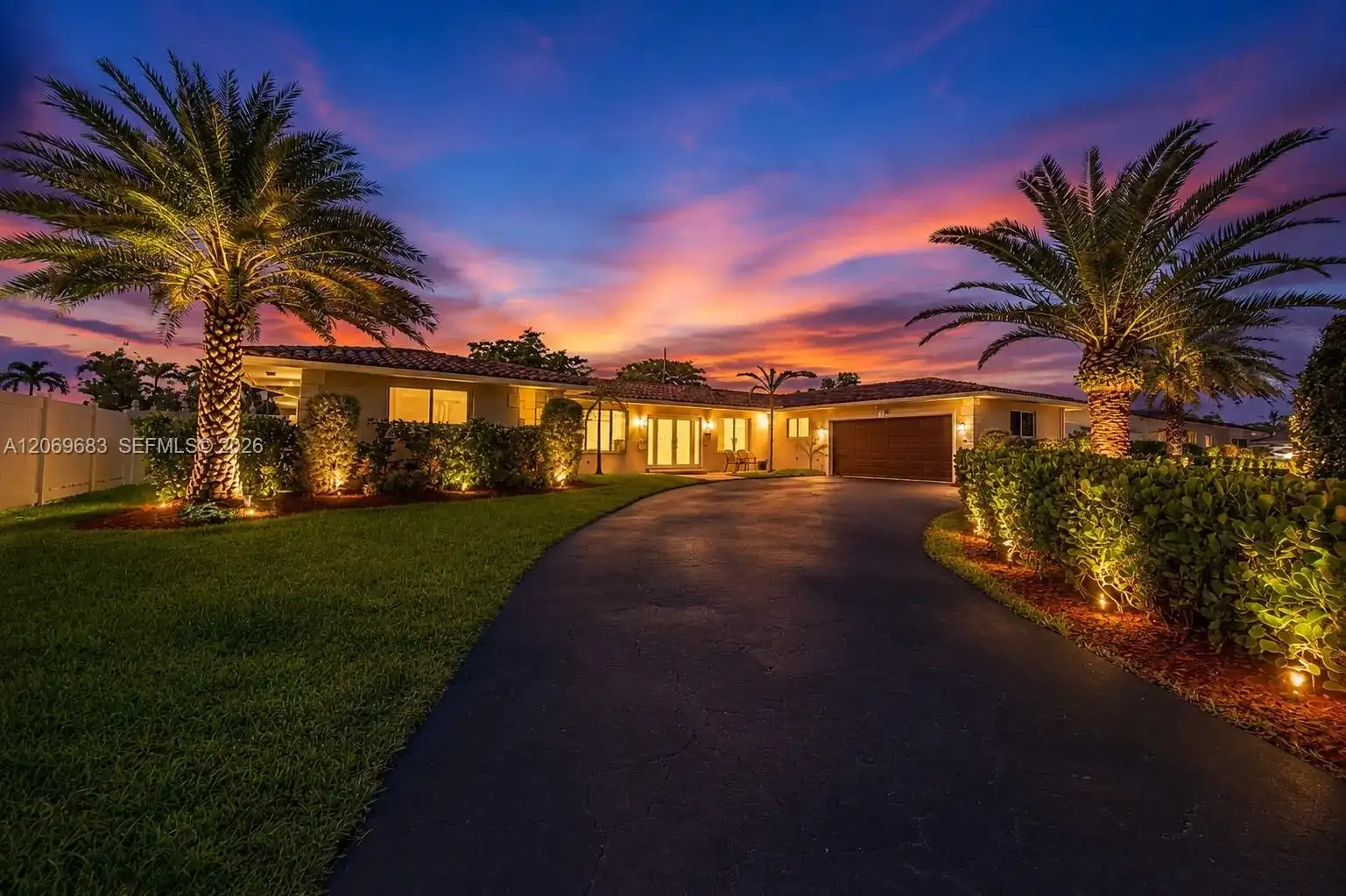 4812 Van Buren St, Hollywood FL 33021