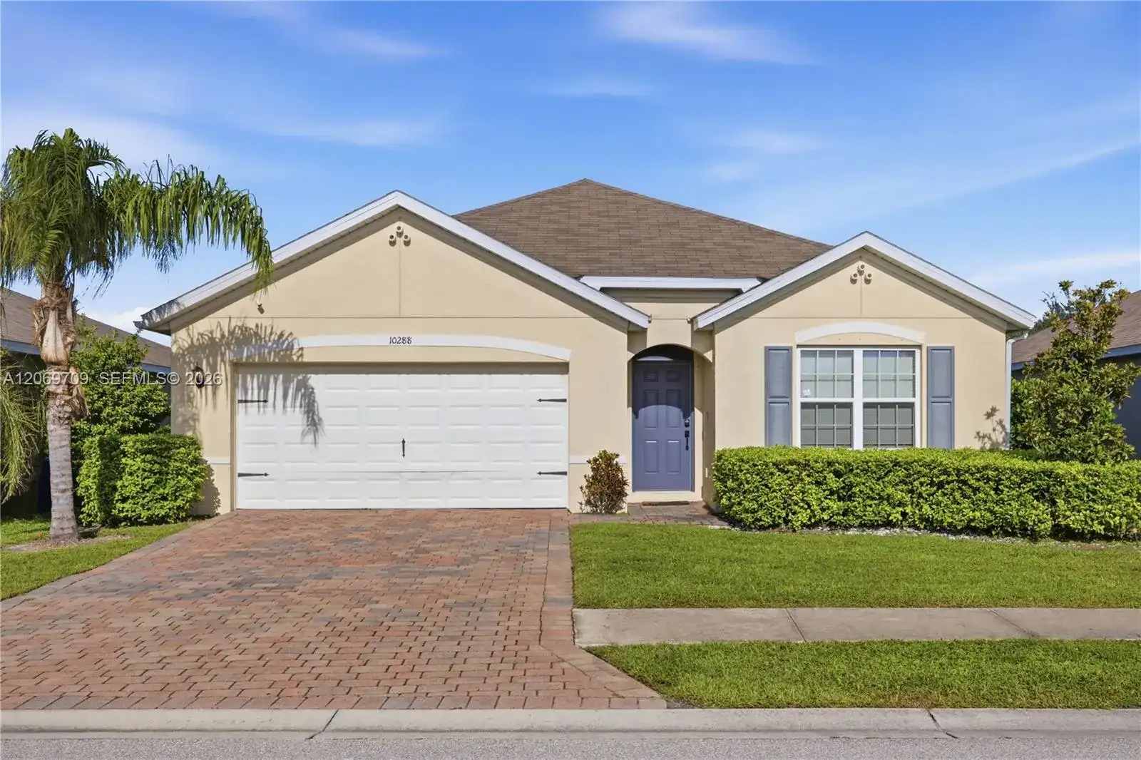 10288 silver pond LN, Lehigh Acres FL 33936