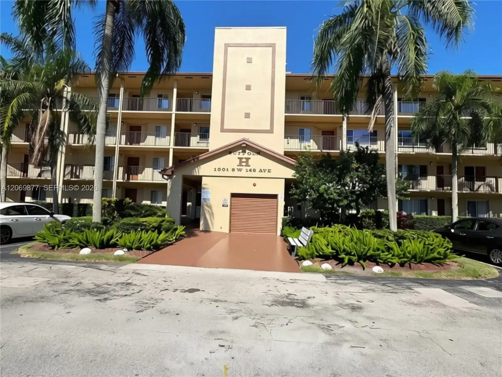 1301 SW 142nd Ave # H, Pembroke Pines FL 33027