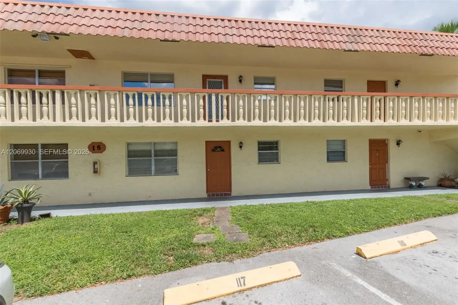 3777 NW 78th Ave # 15C, Davie FL 33024