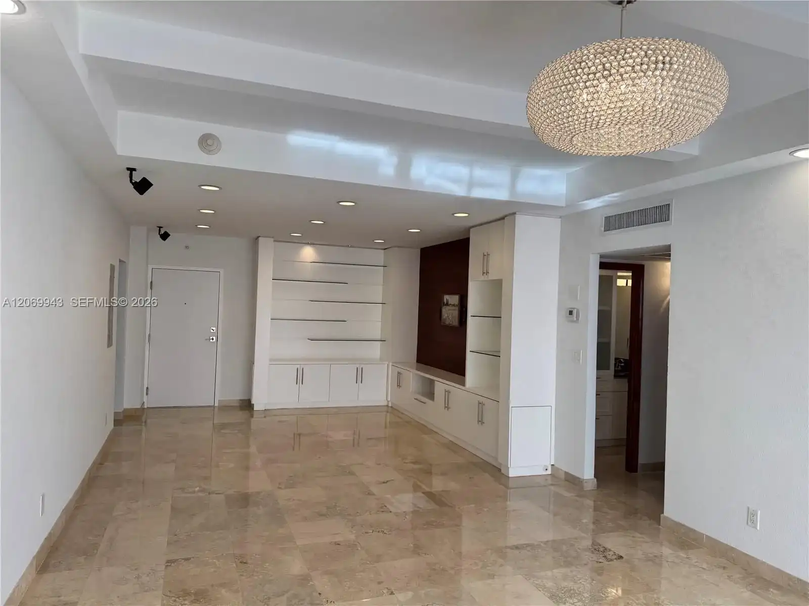 90 Edgewater Dr, Coral Gables FL 33133