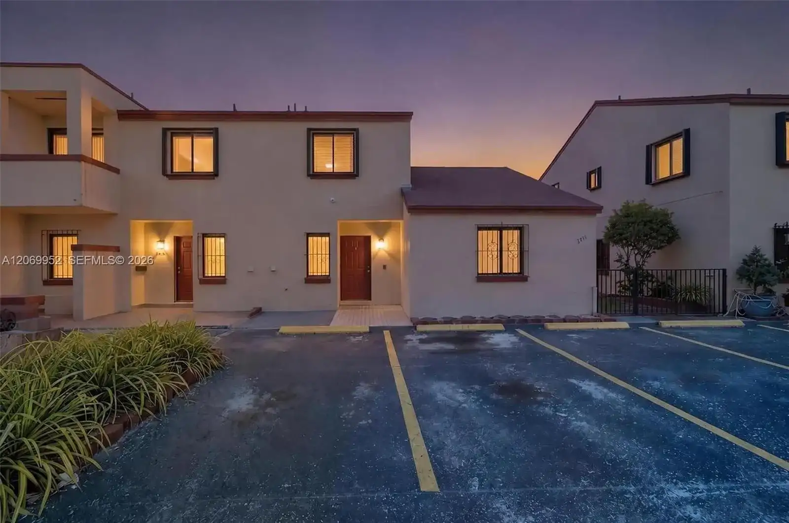 2421 W 52nd Pl # 1, Hialeah FL 33016