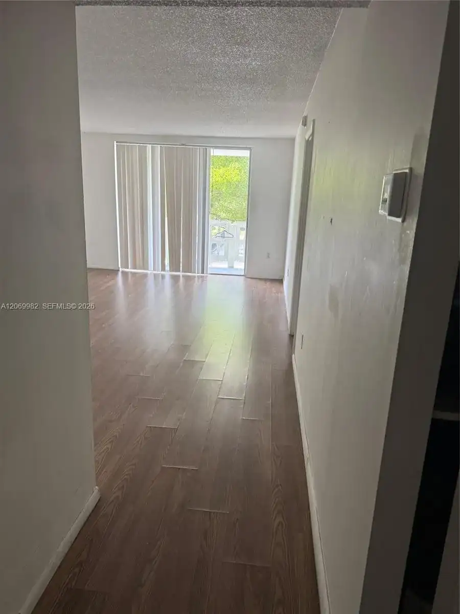 15600 NW 7th Ave # 1, Miami FL 33169