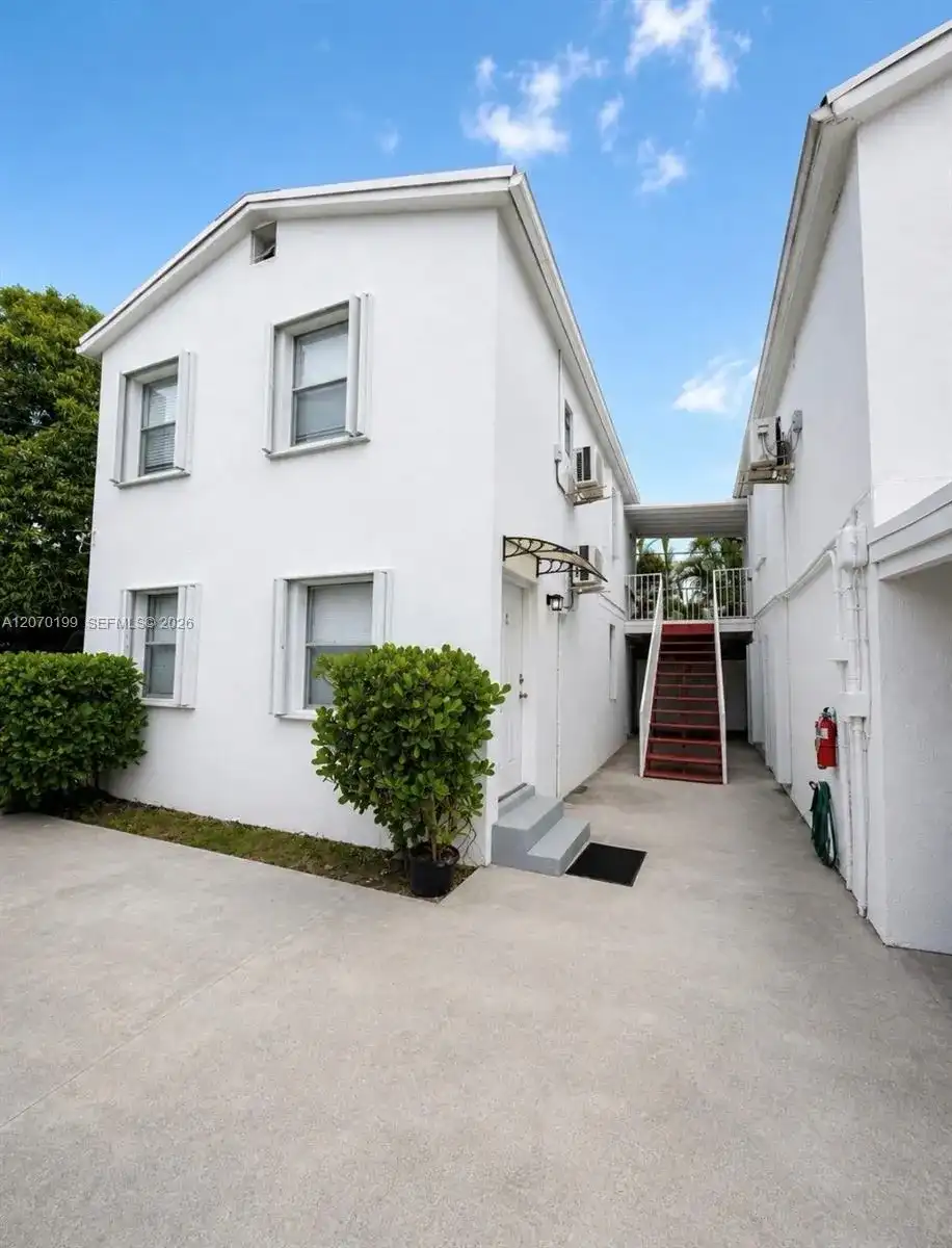 127 NW 47th Ter # 2, Miami FL 33127