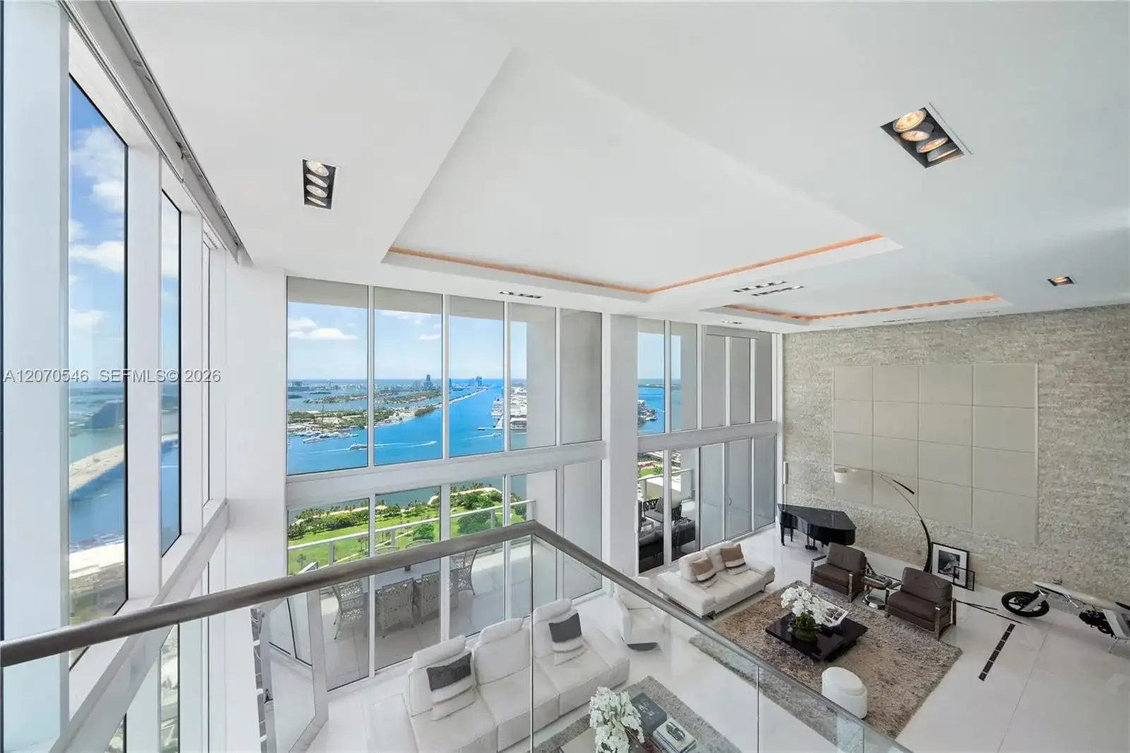 1040 Biscayne Blvd # 4403, Miami FL 33132