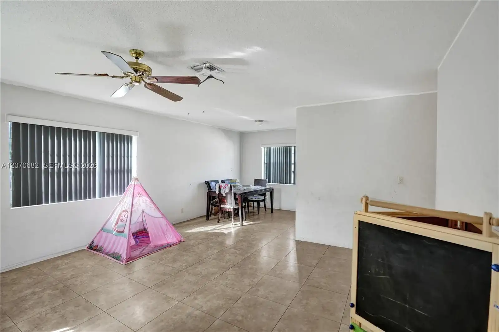 5706-5708 Lincoln St # 2, Hollywood FL 33021