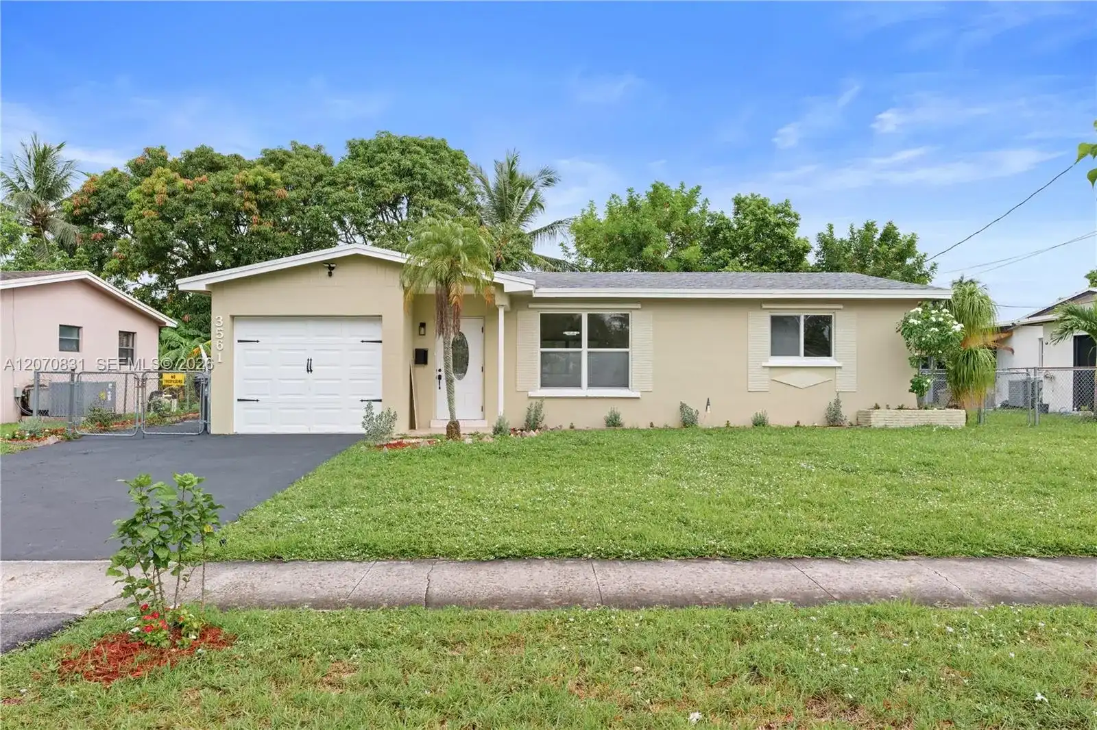 3561 NW 41st St, Lauderdale Lakes FL 33309