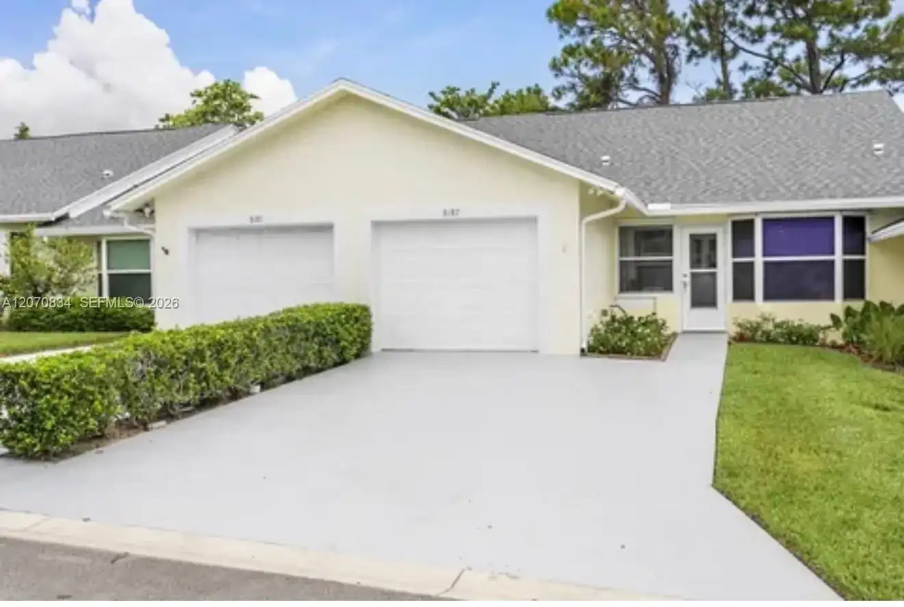 8187 SE Fox Hill Pl, Hobe Sound FL 33455