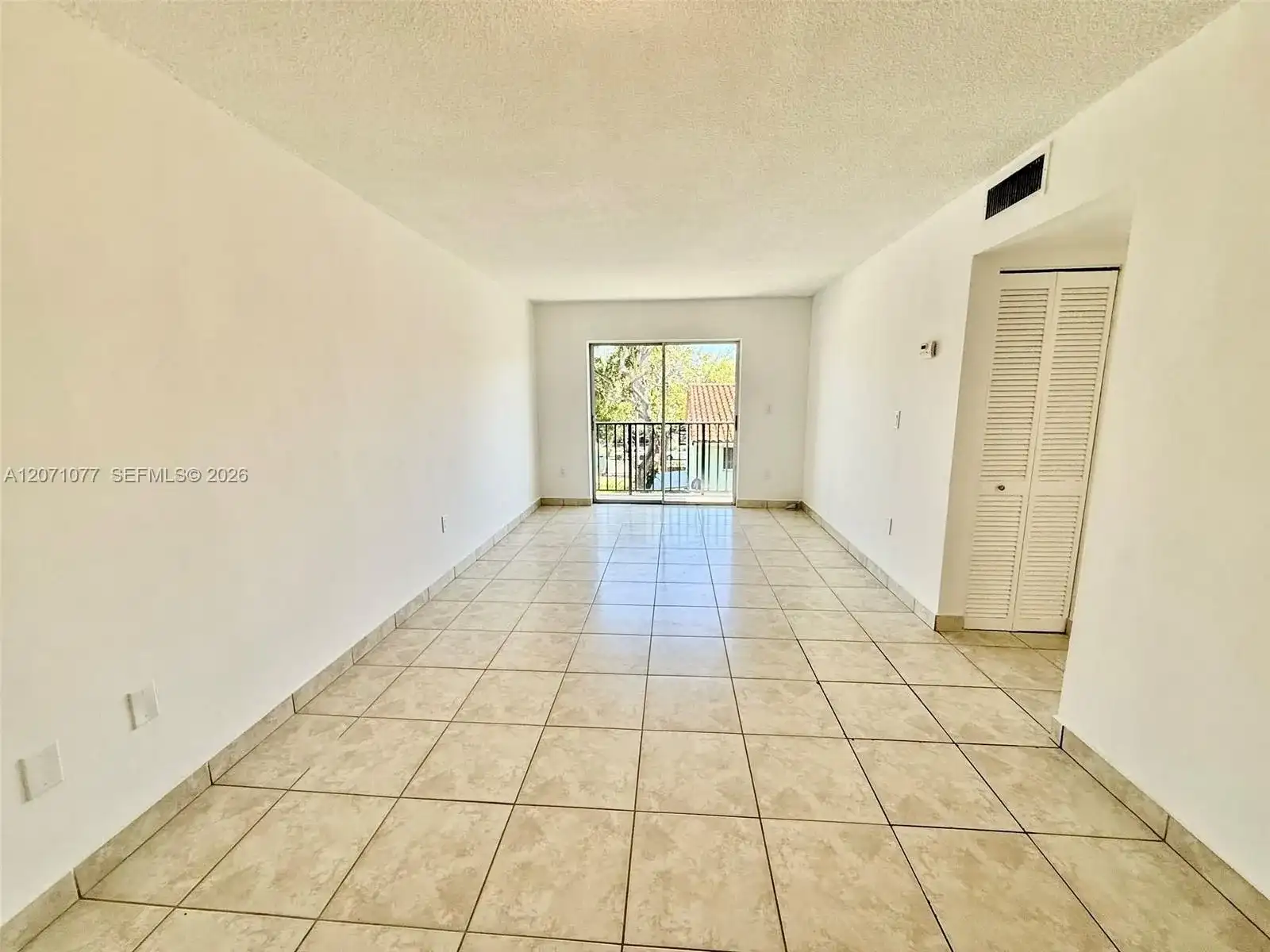 1530 SW 2nd St # 304, Miami FL 33135
