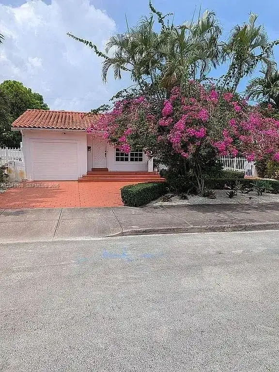 41 Campina Ct, Coral Gables FL 33134