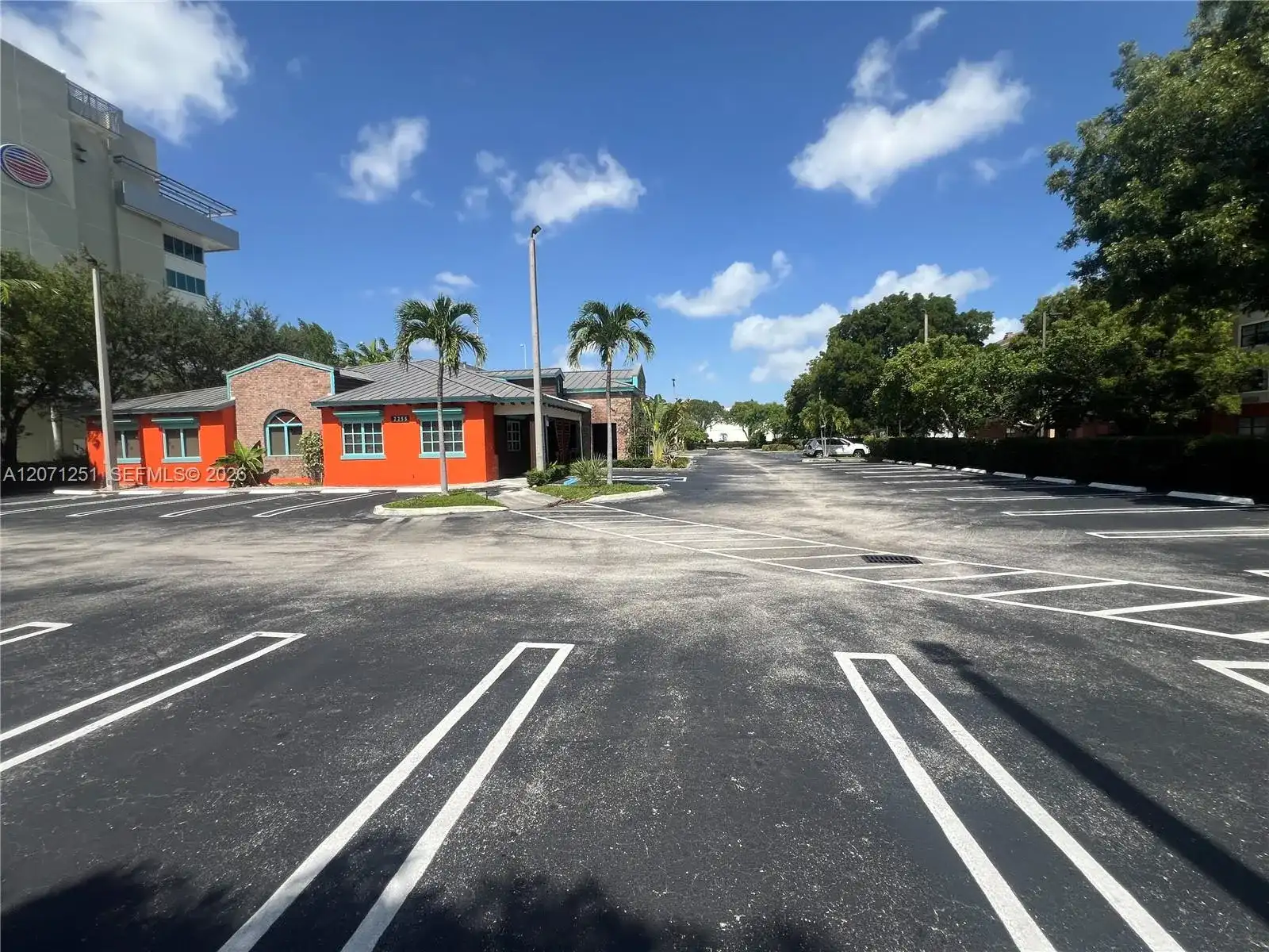 2255 NW 87th Ave, Doral FL 33172