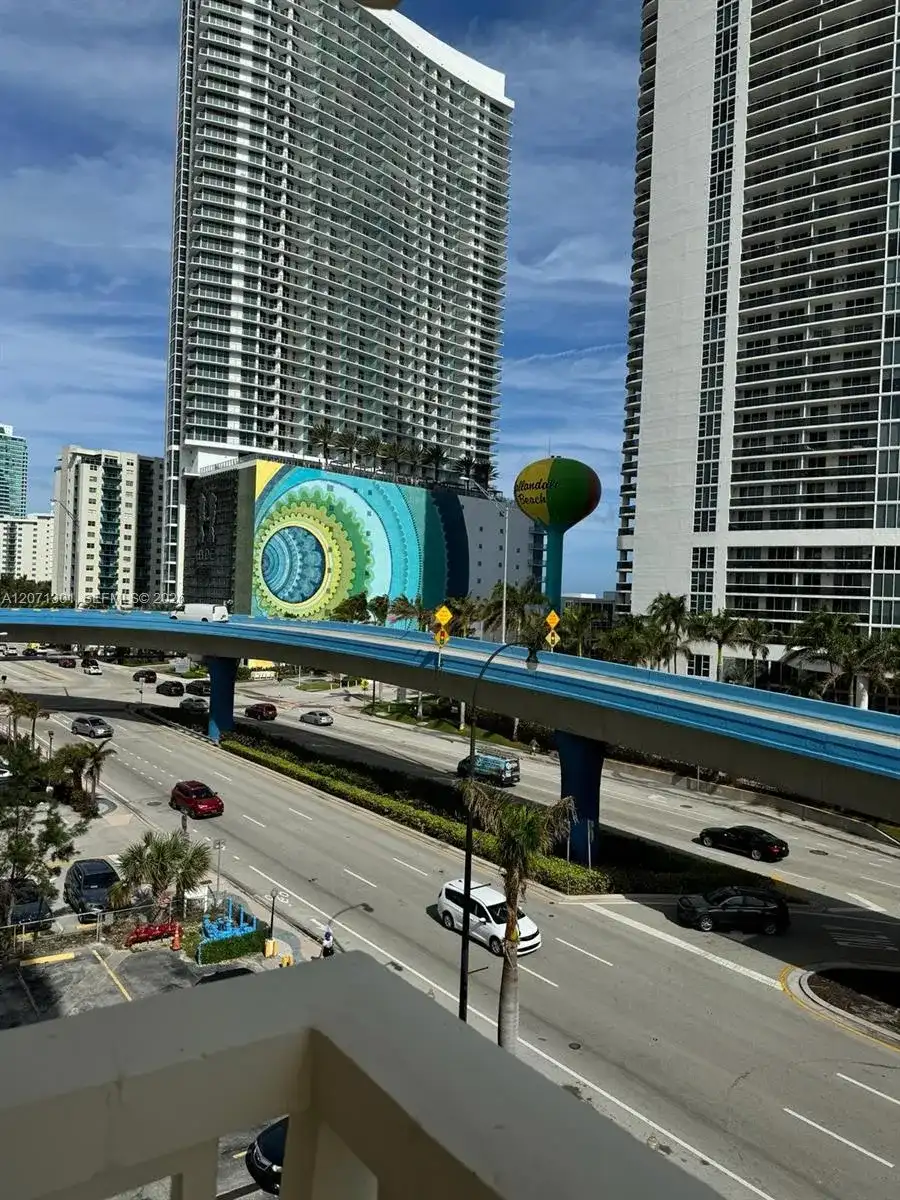 1825 S Ocean Dr # 514, Hallandale Beach FL 33009