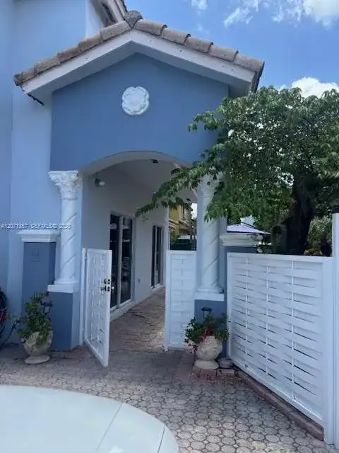 9329 SW 154th Ct, Miami FL 33196