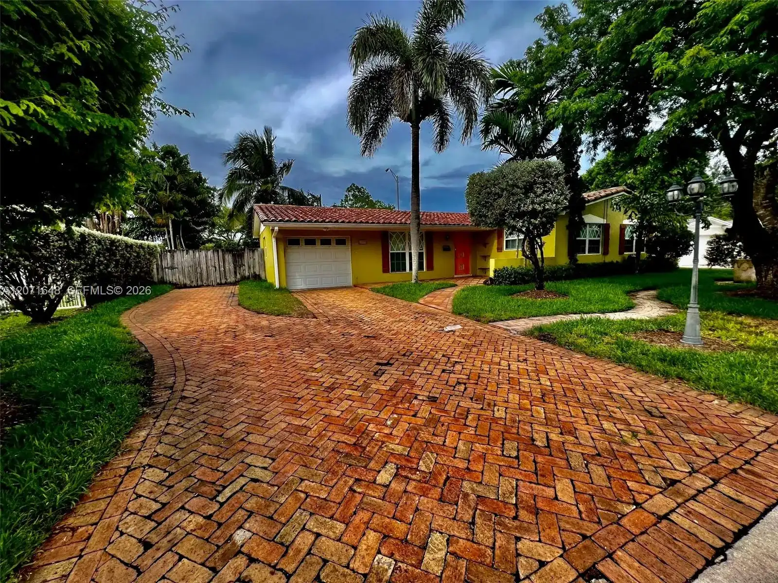 10025 SW 111 st # 0, Miami FL 33176