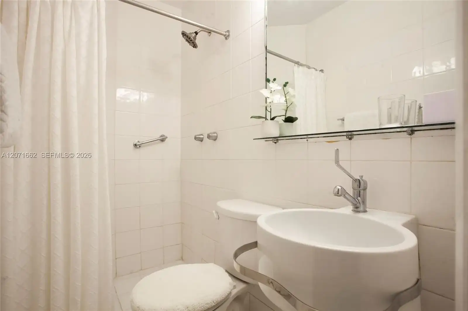 4720 Pine Tree Dr # 1, Miami Beach FL 33140