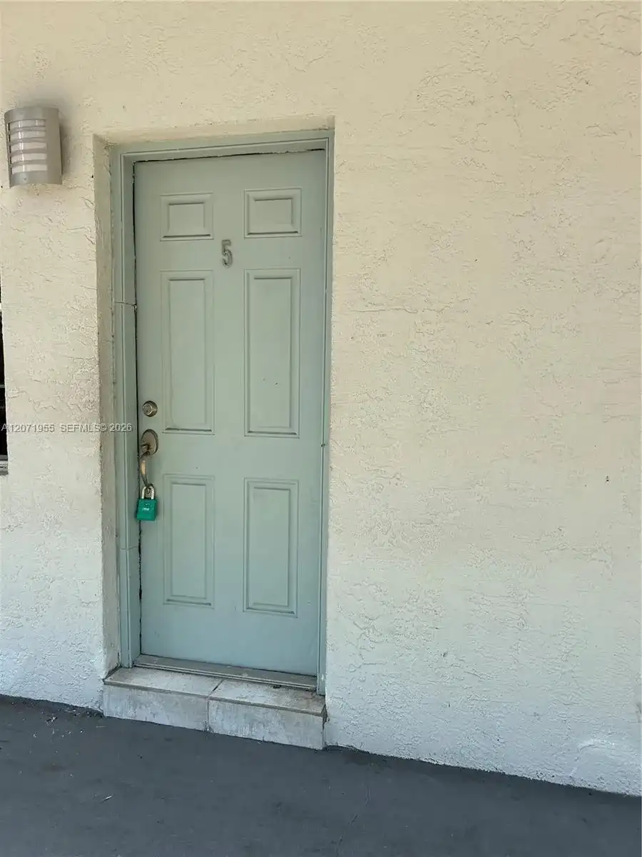 1925 Madison St # 5, Hollywood FL 33020