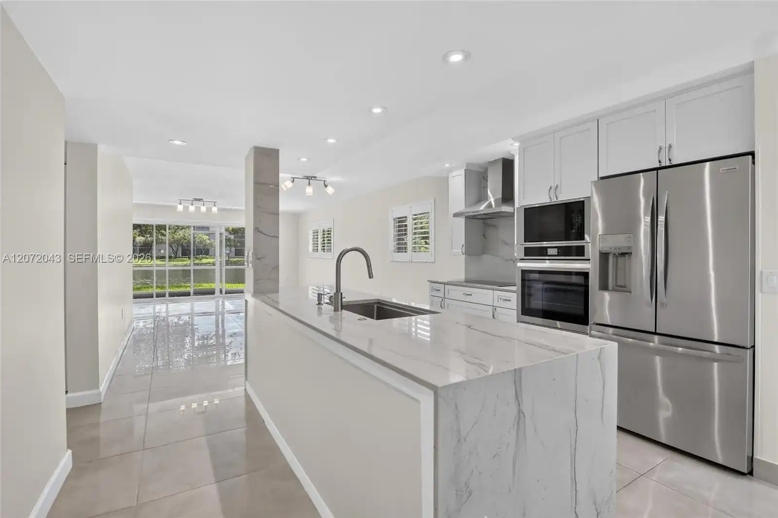 13800 SW 14th St # 114C, Pembroke Pines FL 33027
