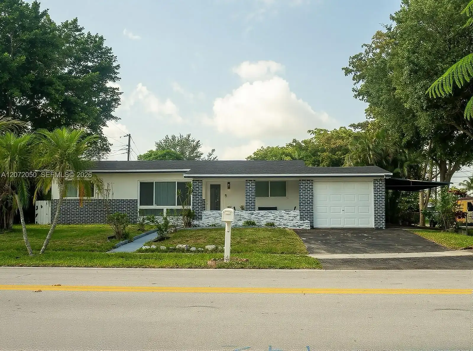 5090 SW 9th Ct, Plantation FL 33317