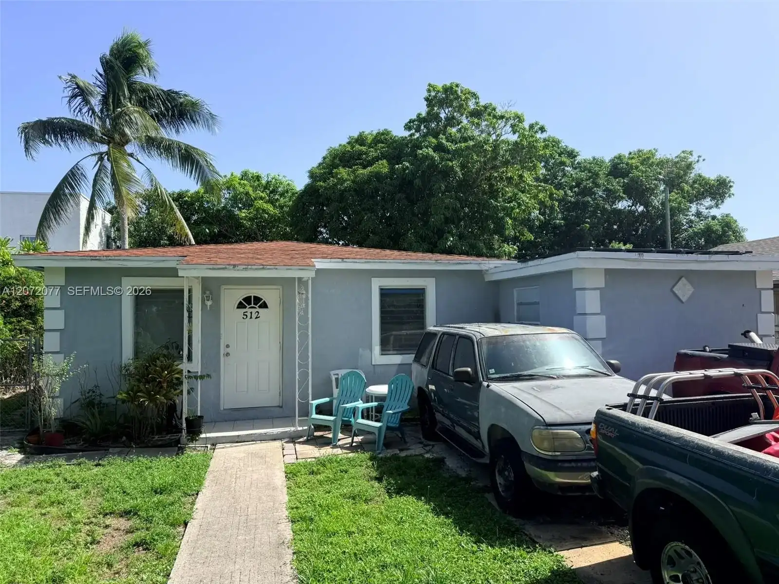 512 Independence Rd, West Palm Beach FL 33405