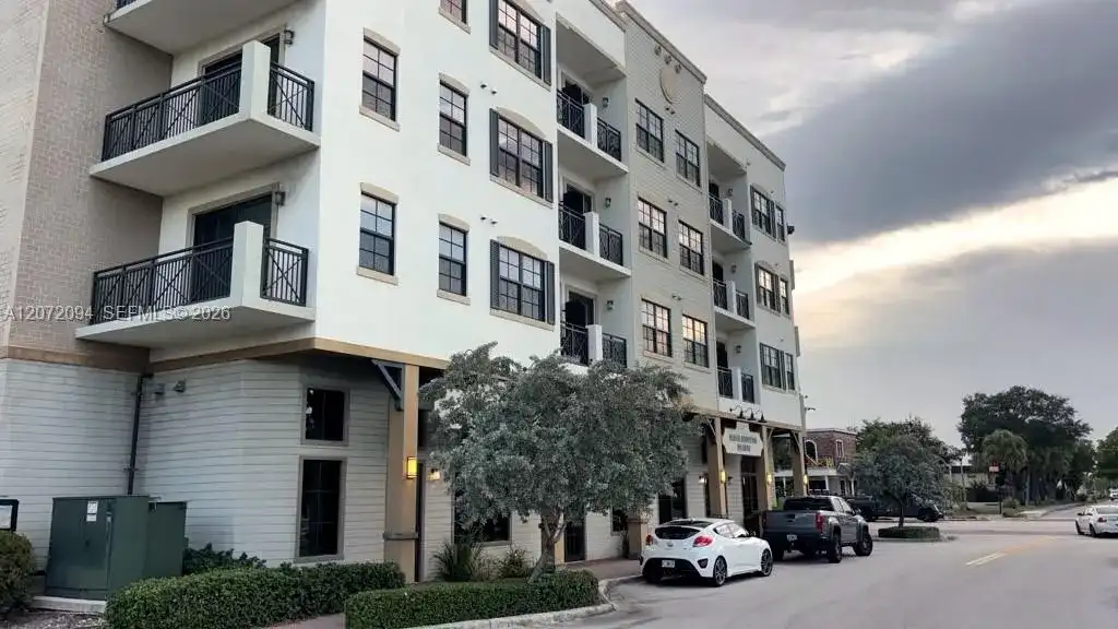 4100 SW 64th Ave # 408, Davie FL 33314
