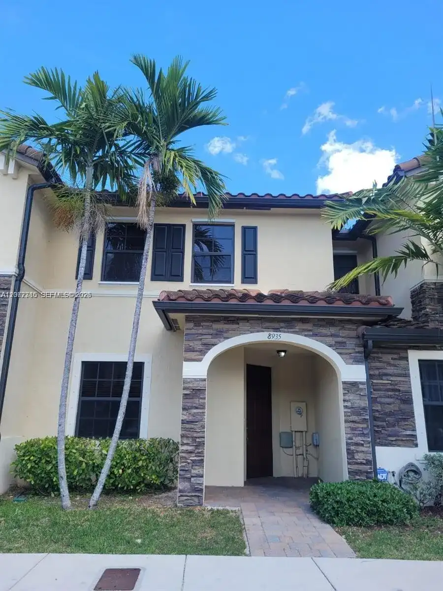 8935 W 35th Ln # 8935, Hialeah FL 33018