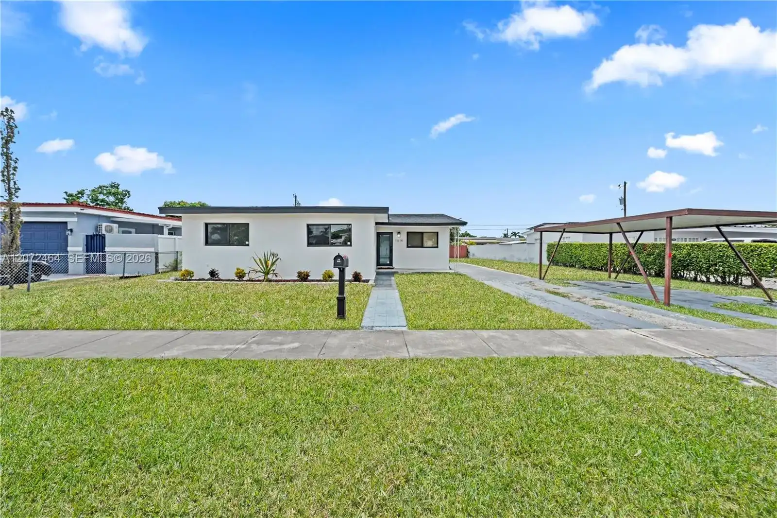1014 W 66th St, Hialeah FL 33012